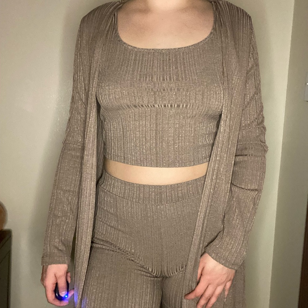 3-piece Fashion nova Lounge Set